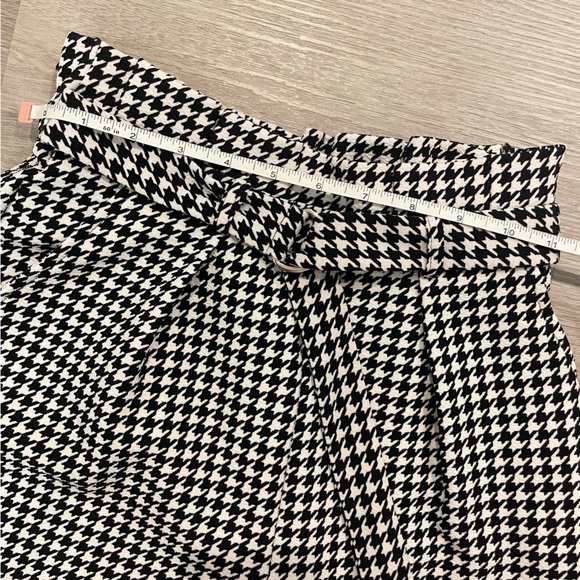 patterned pants - Picture 2 of 4